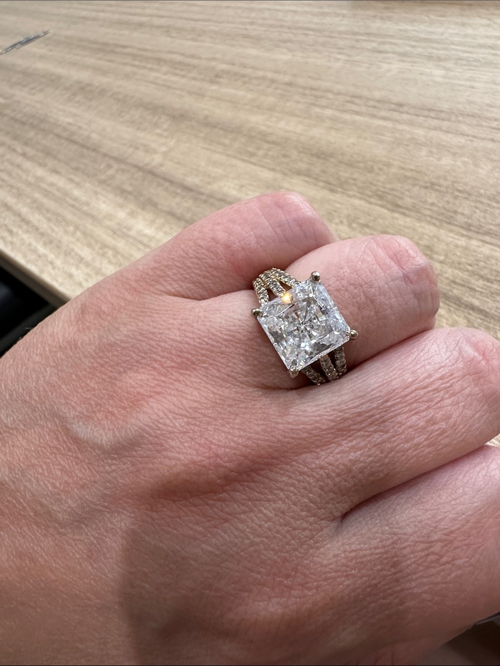 Vintage Elegant White Crystal Cocktail Ring Gold-plated Sterling Silver 925